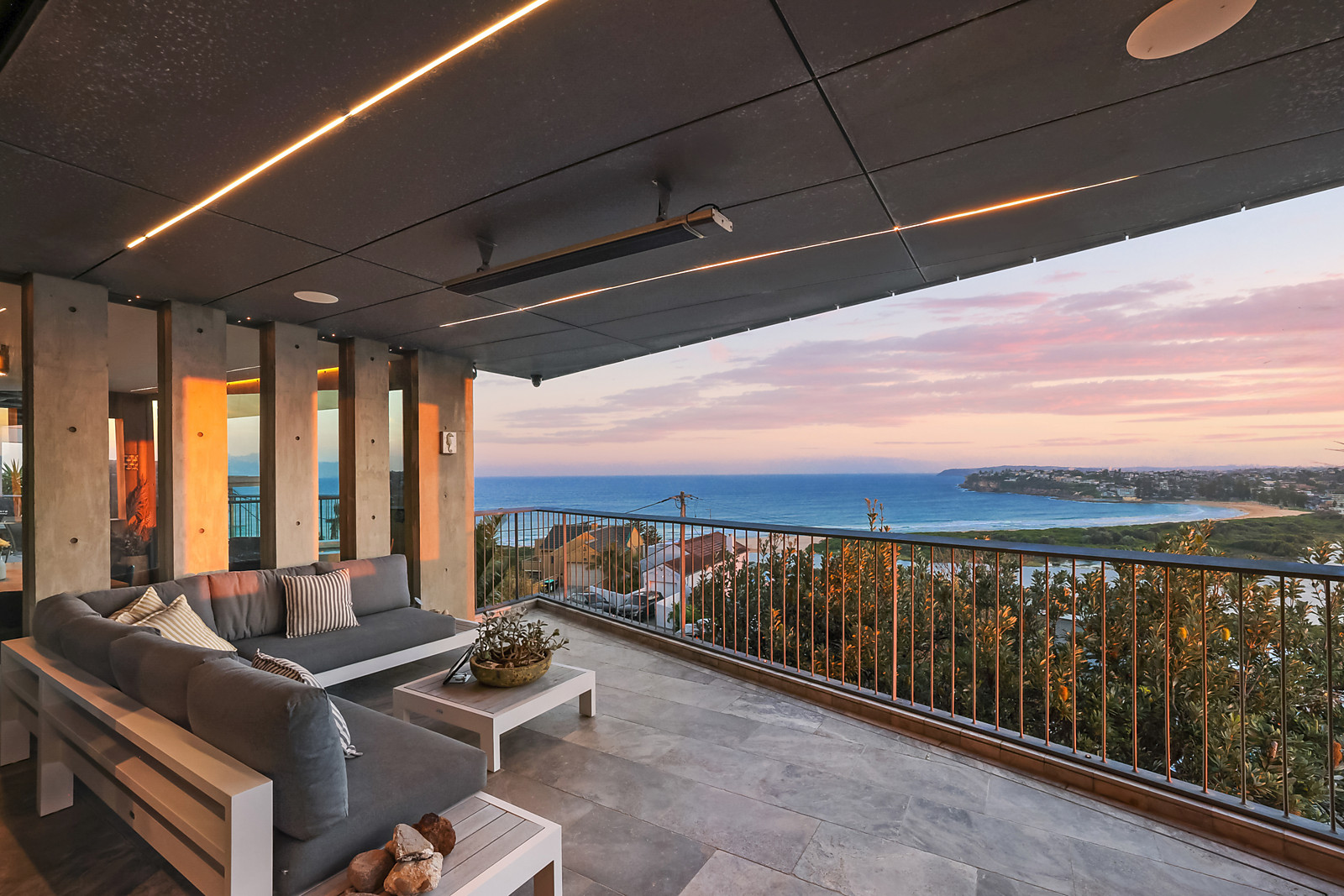 24 Lancaster Crescent, Collaroy featured