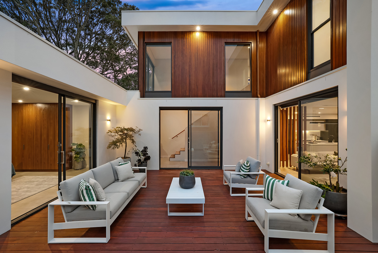 81 Macmillan Street, Seaforth featured